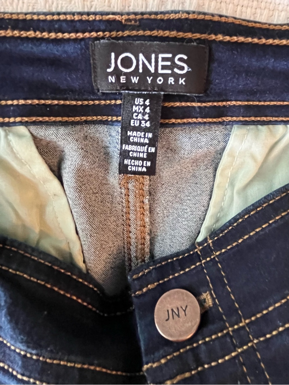 Jones New York Dark Blue Wash Cargo Jeans 6 Pocket Design NWOT - Picture 5 of 10